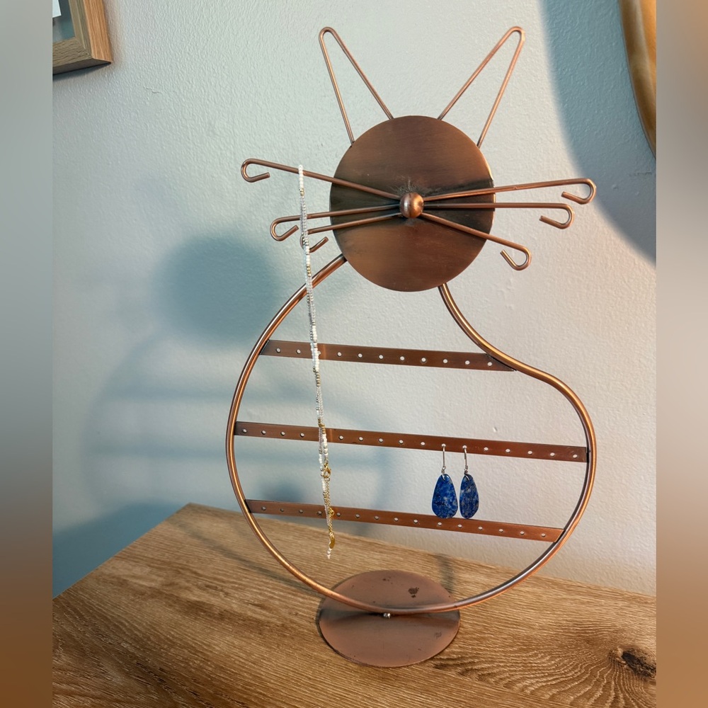 Copper Cat shaped earring & jewelry holder 🐈‍⬛